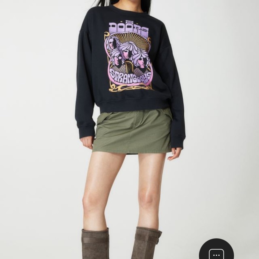 NWOT H&M The Doors sweatshirt. Size S.